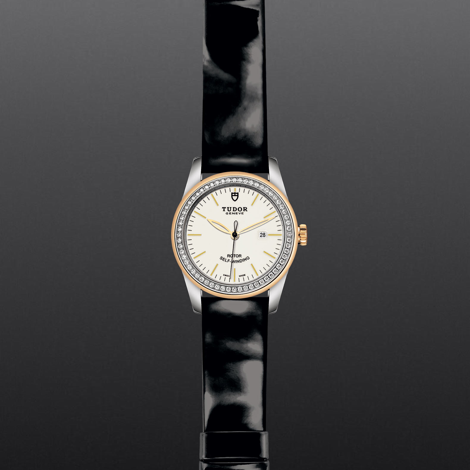 TUDOR Glamour Date